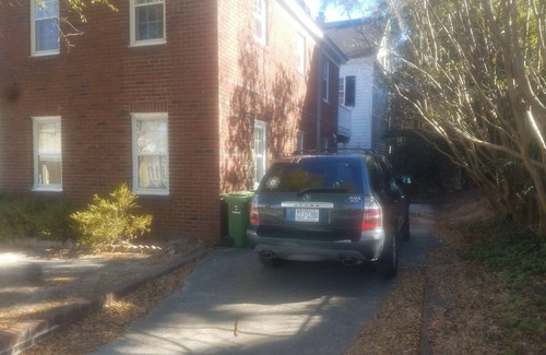 Wilmington Historic District House | Historic District 2 BRHome With water view and private driveway 3 cars