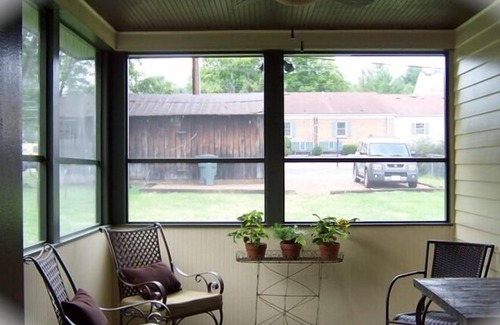 Abingdon Cottage | Historic District - Entire house- 4 Blocks from Creeper Trail & restaurants