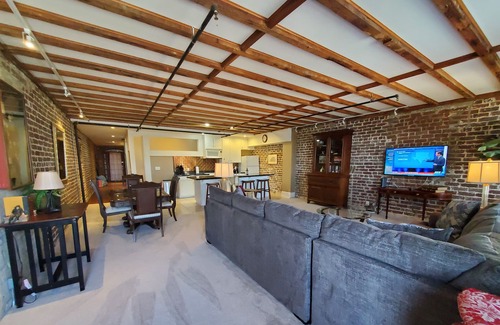 Historic District - North Condo | Historic District-Fabulous River Street Condo