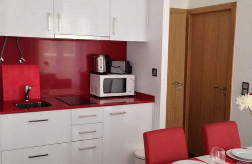 Alfama Apartment | HISTORIC DISTRICT OF LISBON 'GRACA' (2 minutes from the famous TRAM 28)
