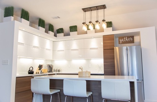Cabbagetown House | Historic Downtown Atlanta | 6br 5ba | Parking
