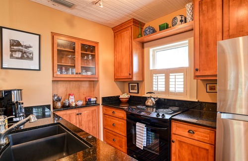 St. Augustine House | Historic Downtown Cottage with Private/Heated Pool! Walk to everything!