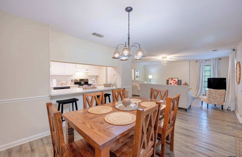 Statesboro House | Historic Downtown Hideaway
