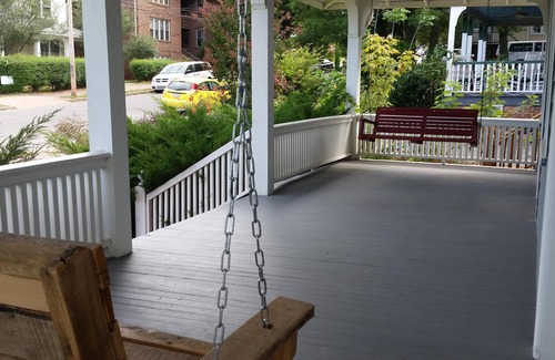 Claxton Community House | Historic Downtown Home/Modern Conveniences