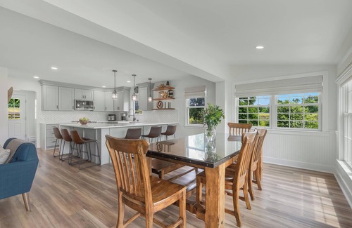 Hamilton Other | Historic Farmhouse with Pool & Hot Tub in Wine Country, Near Washington, DC