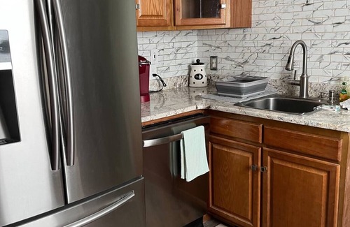 Roanoke Apartment | Historic Grandin Village Near Black Dog Salvage