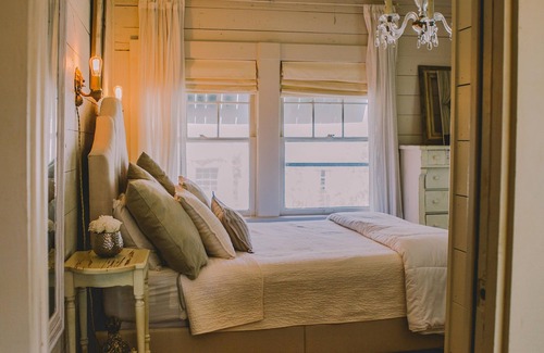 Ryan Place House | Historic Guest House near TCU/Downtown available for 30 day+ rental ONLY