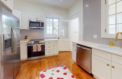 Nashville House | HISTORIC HOME ON MUSIC ROW CLOSE TO VANDY AND DOWNTOWN