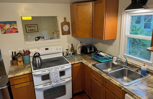 Ewell House | Historic home on Smith Island w/dock!
