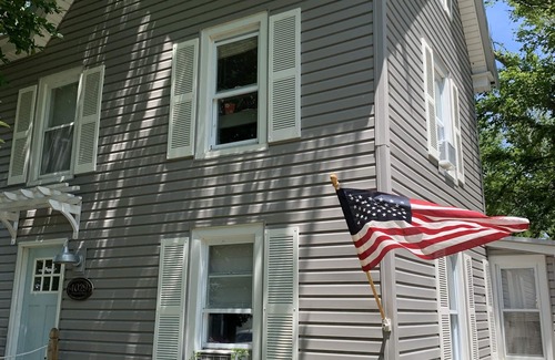 Ewell House | Historic home on Smith Island w/dock!