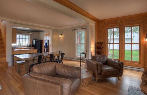 Creede House | Historic Home - Pet Friendly - Walkable to Downtown