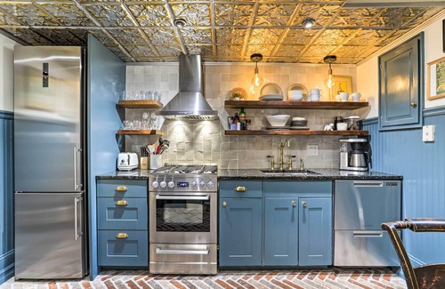 Queen Village House | Historic Home w/Garden: Walk to Center City!