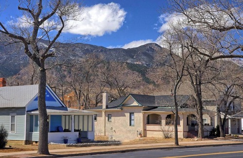 Colorado Springs House | Historic Home w/Pikes Peak Views