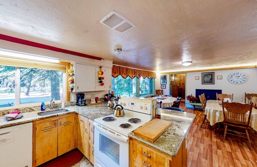 Joseph House | Historic home with mountain views & kids play area - great for reunions/retreats