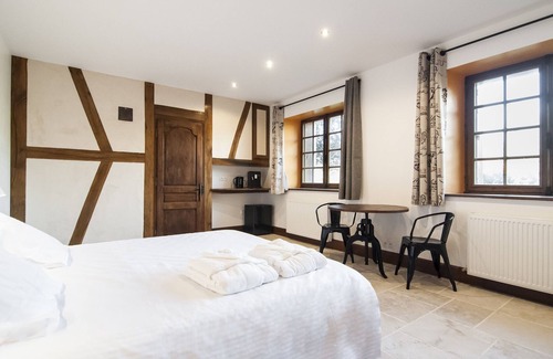 Eguilly House | Historic house with spa, sauna and hammam
