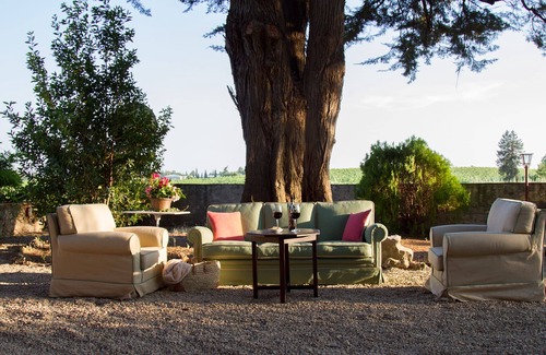 San Pietro in Bossolo Villa | Historic home in the heart of Chianti Loft Rondinelli Relax Panorama position