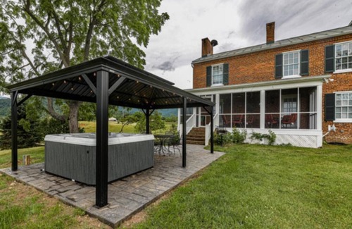 Stanley House | Historic Joseph House