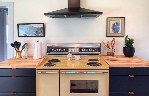Wasilla Other | Historic Lakeside Scandinavian Farmhouse
