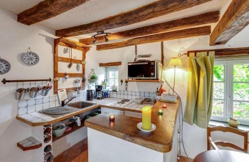 Saint-Laurent-des-Mortiers House | Historic Loire Hideaway