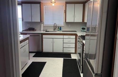 Canyon Corridor Condo | Historic Mid Century Modern Villa Roma 2-bedroom South Palm Springs