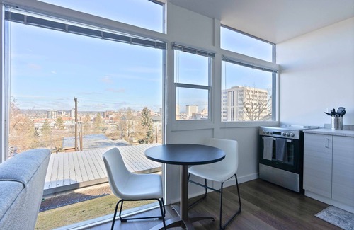 Downtown Spokane Apartment | Historic Modern Apartment! Park Free w/DT Views!
