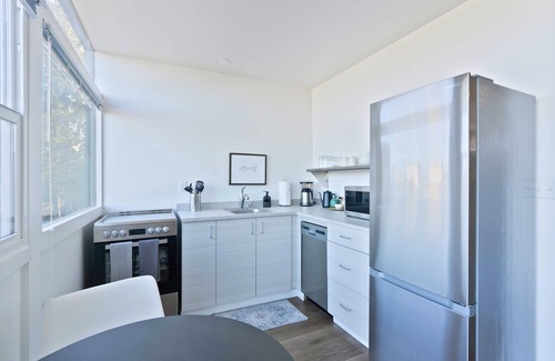 Downtown Spokane Apartment | Historic Modern Apartment! Park Free w/DT Views!