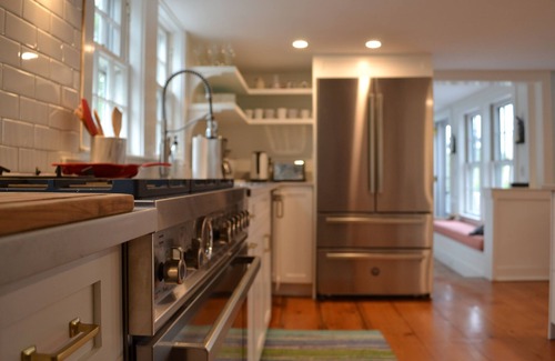 Nantucket Town House | Historic Nantucket Home. 8 minute walk to center of town