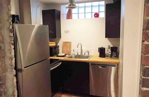 Des Moines Apartment | Historic Oscar Lofquist House Heart of Des Moines