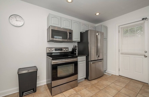 Park Hills House | Historic Park Hills Cottage – Walk to Devou Park, 10 Min to Downtown Cincinnati