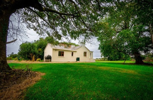 Ballylongford Cottage | Historic Renovated Cottage: Wild Atlantic Way
