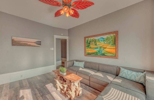 Harrisburg - Hershey Apartment | Historic Riverfront Tropical Gem w/River Views