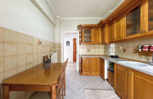 Ano Poli House | Historic Seaview Apartment near the City Center