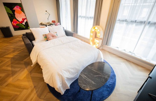 Hilversum Apartment | Historic serviced studio Apartment (KS71-H)