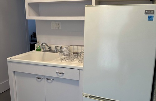 Shepherd Apartment | Historic Shepherd's Gem: Cozy 1-Bedroom Apartment with all the modern amenities