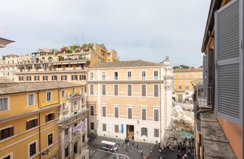 Rome City Centre Apartment | Historic Skyline Serenity by the Trevi with Panoramic Terraces