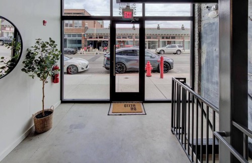 South Main Historic District Apartment | Historic South Main Gem | Walk to Beale Street