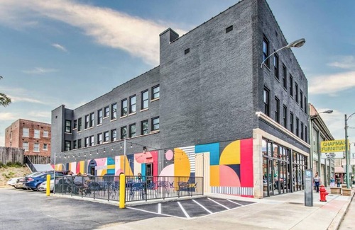South Main Historic District Apartment | Historic South Main Gem | Walk to Beale Street