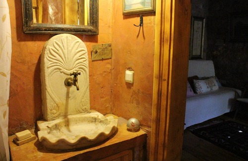 Ayvalik House | Historic Stone House with Garden and view in Cunda/Ayvalik