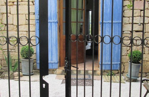 Carlux Villa | Historic stone house sharing ramparts of 11th century castle in Dordogne Val