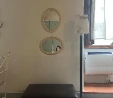 Santo Spirito Apartment | Historic studio apartment in Oltrarno