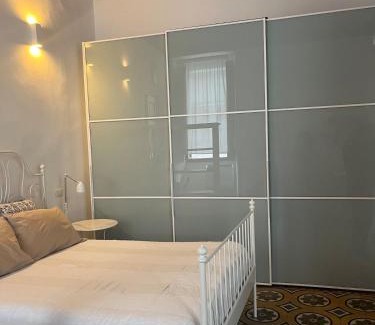 Santo Spirito Apartment | Historic studio apartment in Oltrarno