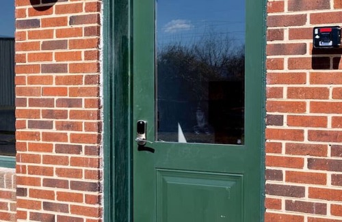 Roanoke Apartment | Historic Studio Loft - Chic Stay & Near Downtown