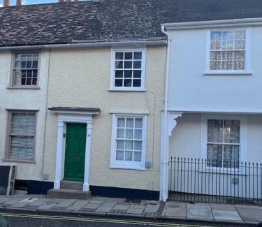 Bury St Edmunds House | Historic Town Centre Cottage