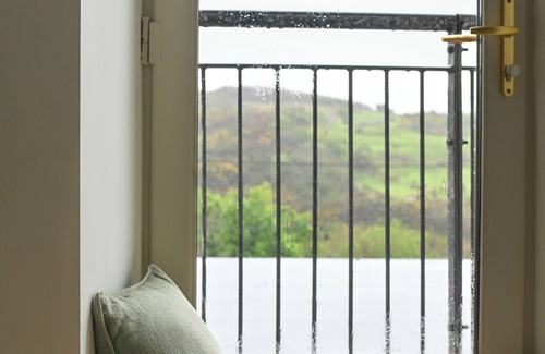 Clifden House | Historic Townhouse in Clifden with courtyard+ balcony overlookingnClifden Bay