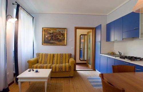 Riva del Garda Apartment | Historic villa, 1 km to the beach, 500m to the city, pool, sauna