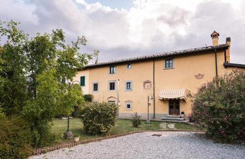 Quarrata Villa | Historic Villa in countryside near Florence