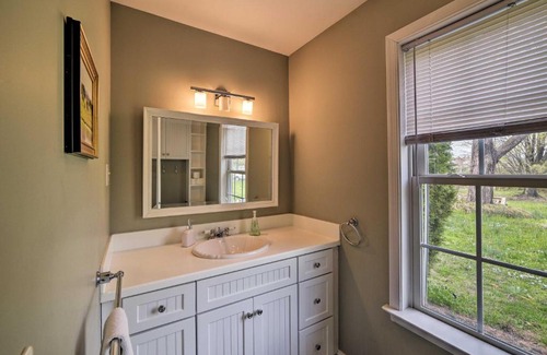 Linden Villa | Historic Virginia Wine Country Villa with Pool, Yard