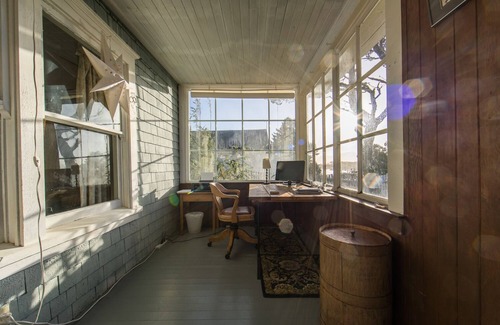 Seaside House | Historic Waterfront Beach House on Estuary