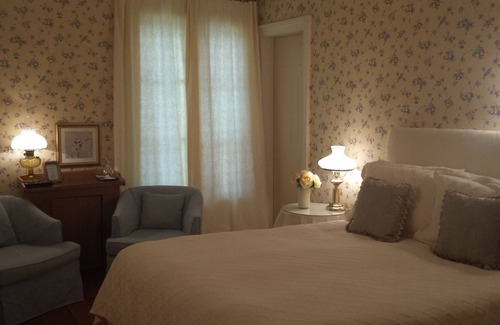 Old Town Historic District Bed & Breakfast | Historic Wilson-Guy House