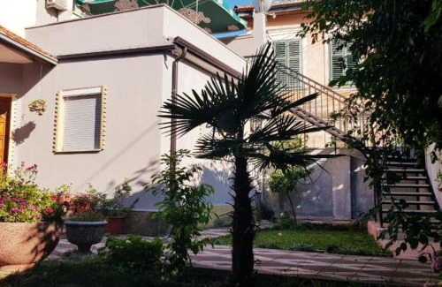 Shkoder Apartment | Historical Center City House 2